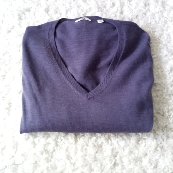 Uniqlo Sweaters | 100 Light Weight Wool Vneck Sweater | Poshmark